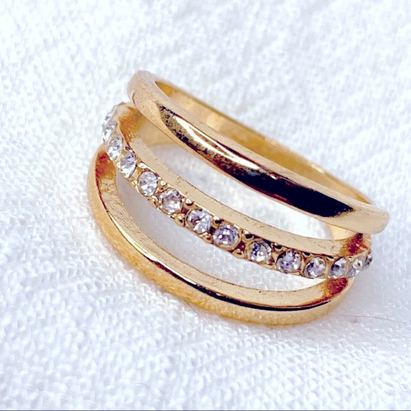 ❣️$25/3❣️ Three Line Rhinestones Gold Plated Ring - Picture 3 of 9
